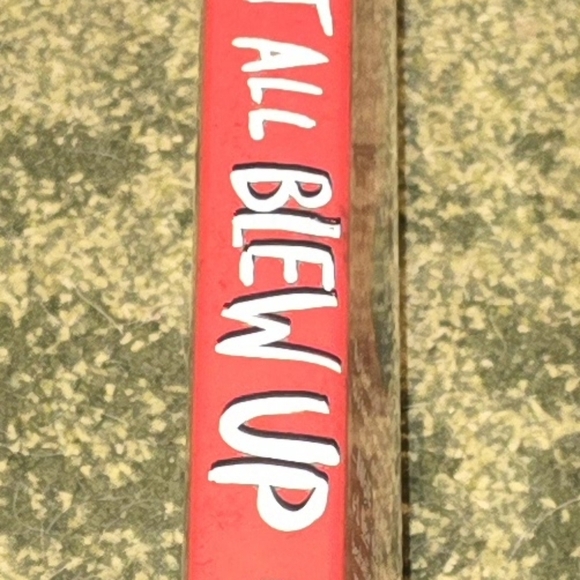 Hardcover YA book in great shape—funny & heartfelt read - Picture 3 of 3